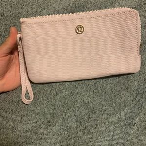 Lululemon clutch